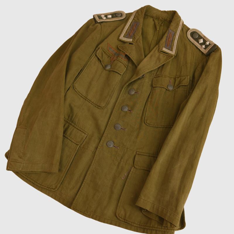 GERMAN WWII 2ND PATTERN ARMY TROPICAL COMBAT TUNIC.
