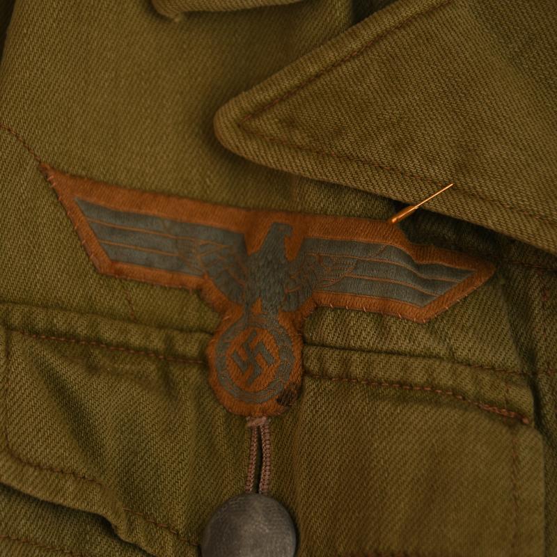 GERMAN WWII 2ND PATTERN ARMY TROPICAL COMBAT TUNIC.