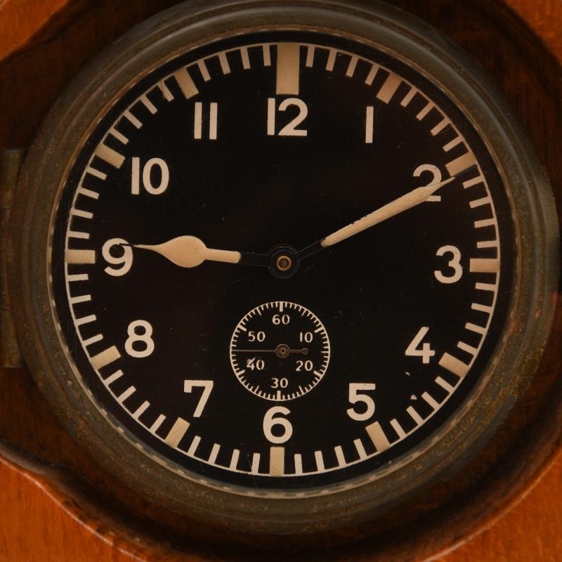 GERMAN WWII LUFTWAFFE COCKPIT CLOCK FOR DESK DISPLAY.