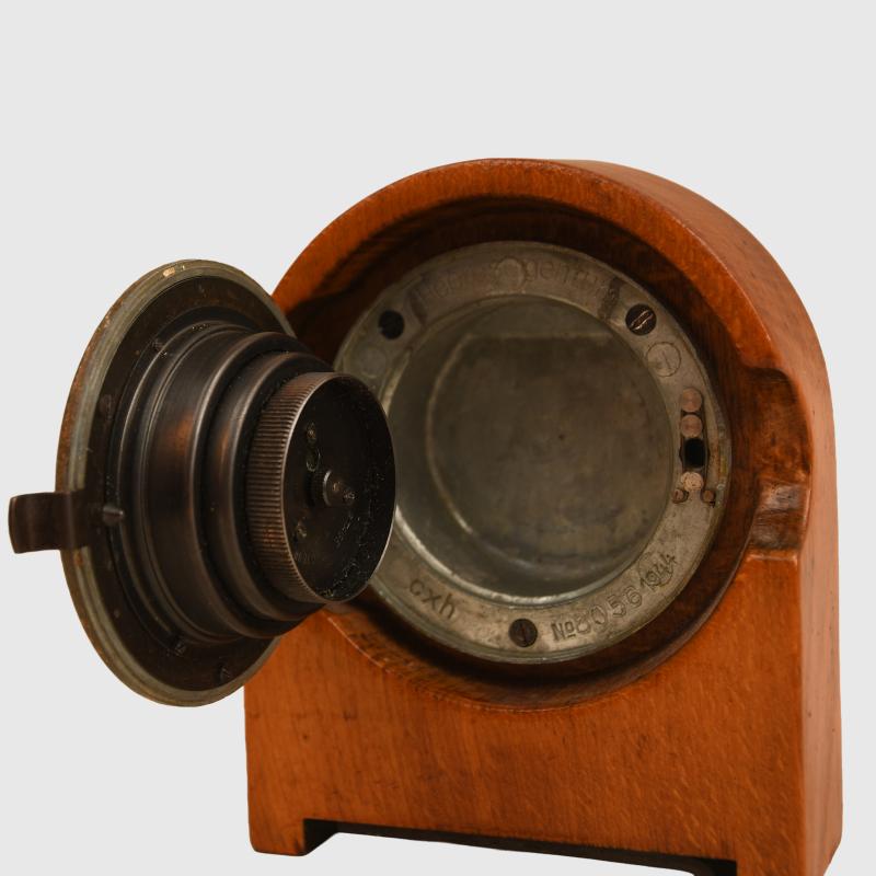 GERMAN WWII LUFTWAFFE COCKPIT CLOCK FOR DESK DISPLAY.