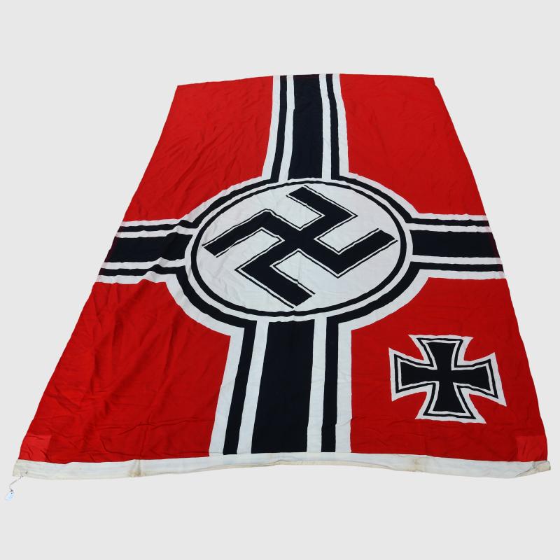 GERMAN WWII KRIEGSMARINE BATTLE FLAG.