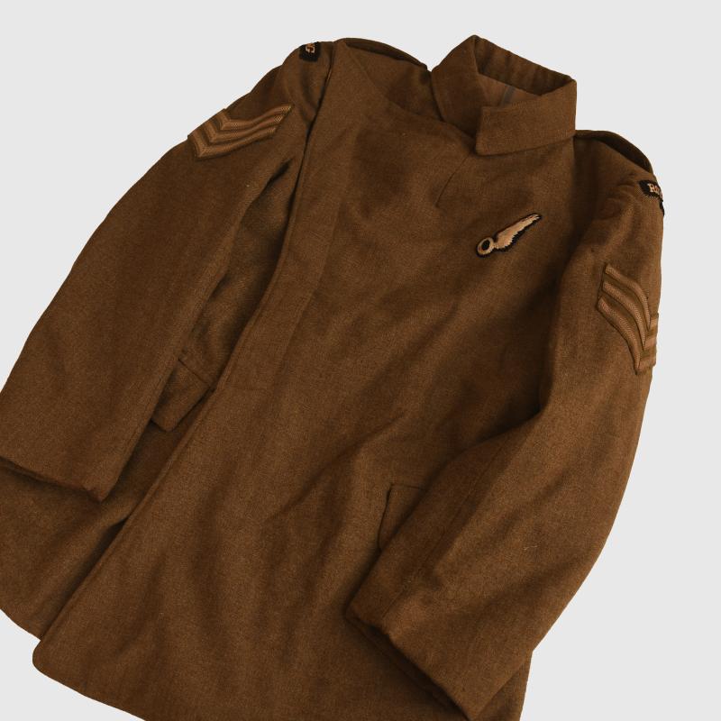 BRITISH WWI ROYAL FLYING CORPS SERGEANT OBSERVERS PLASTRON FRONTED TUNIC.