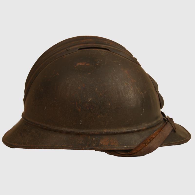 FRENCH WWI ADRIAN INFANTRY HELMET.