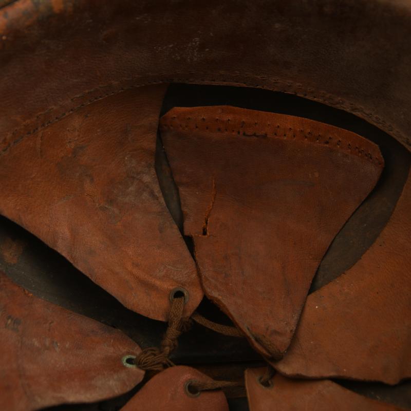 FRENCH WWI ADRIAN INFANTRY HELMET.