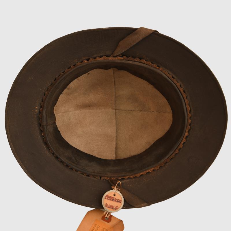 PORTUGUESE WWI ENLISTED RANKS COMBAT HELMET.