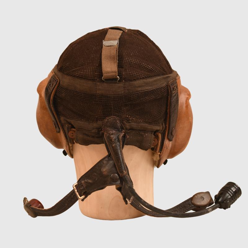 GERMAN WWII NET TYPE SUMMER WEIGHT FLYING HELMET.