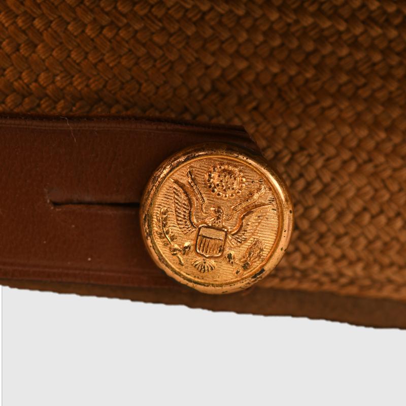 US WWII BRITISH MADE U.S. ARMY AIR FORCE OFFICERS VISOR CAP.