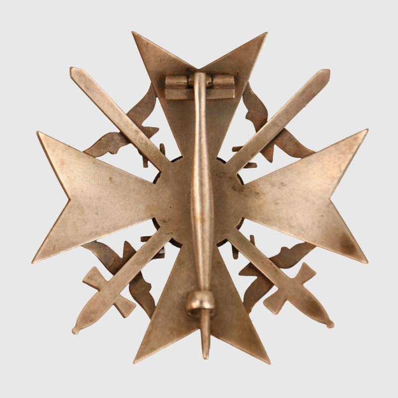 GERMAN WWII SPANISH CROSS IN SILVER WITH SWORDS. JUNCKER PRODUCED.