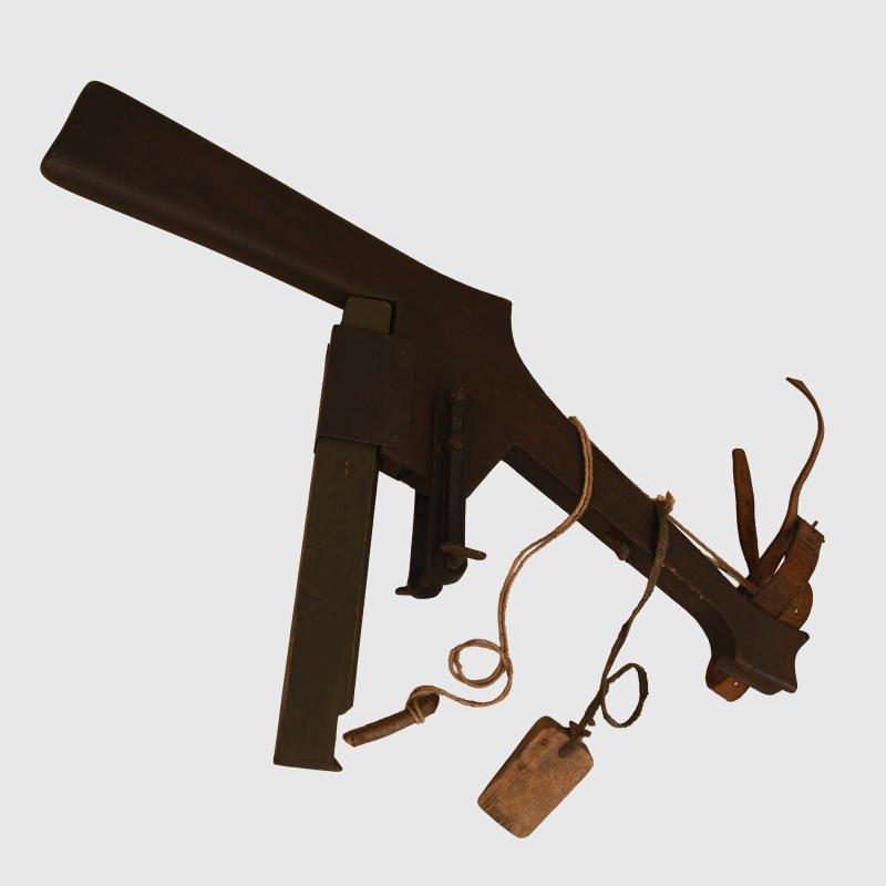 BRITISH WWI ENFIELD RIFLE TRENCH PERISCOPE MOUNT.