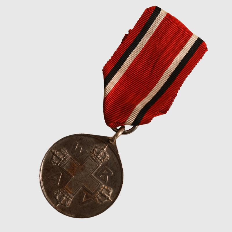GERMAN WWI RED CROSS MEDAL.