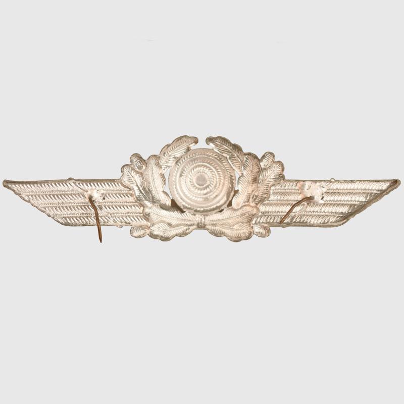 GERMAN WWII LUFTWAFFE EAGLE AND COCKADE CAP SET.