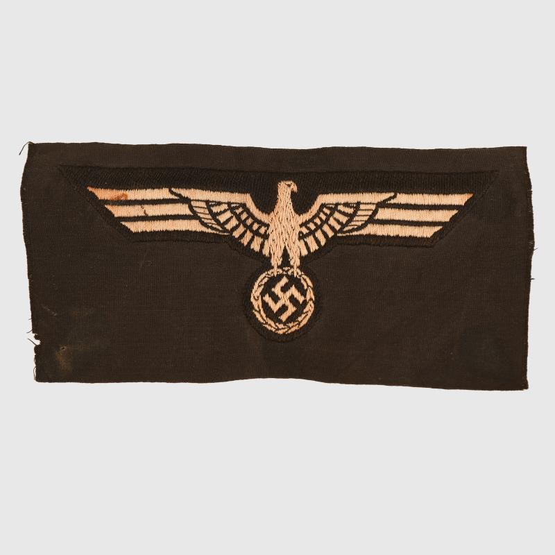 GERMAN WWII FIRST PATTERN PANZER ENLISTED MAN’S BREAST EAGLE.