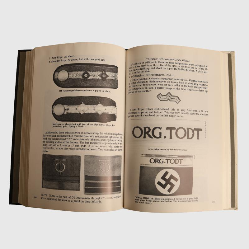 GERMAN WWII UNIFORMS AND TRADITIONS OF THE GERMAN ARMY 1933 -1945.