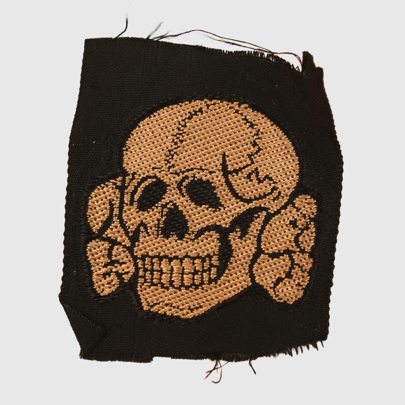 GERMAN WWII WAFFEN SS TROPICAL M 43 CAP SKULL.