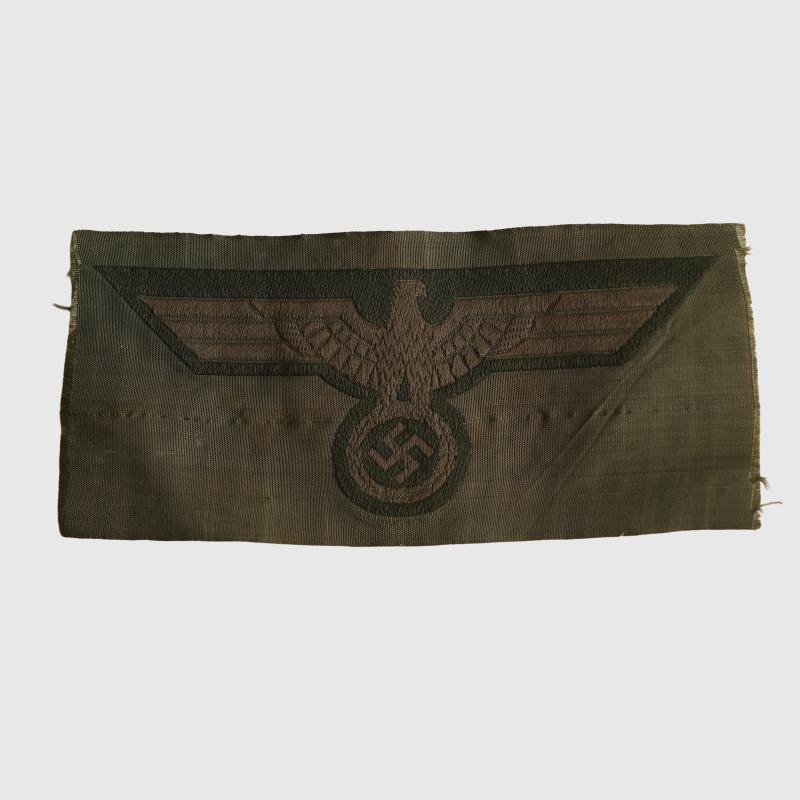 GERMAN WWII ARMY MANS BEVO WOVEN BREAST EAGLE.