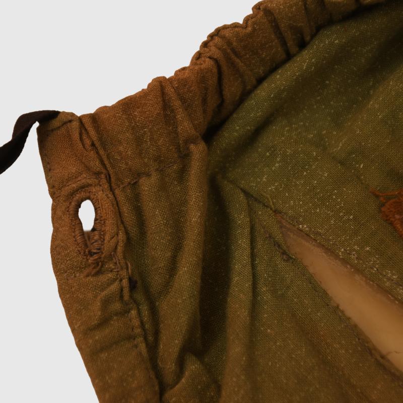 BRITISH WWI THE ALLENBURY GAS FACE MASK.