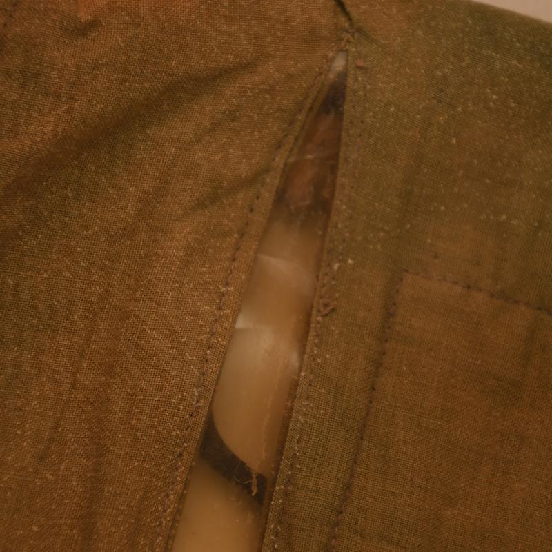 BRITISH WWI THE ALLENBURY GAS FACE MASK.