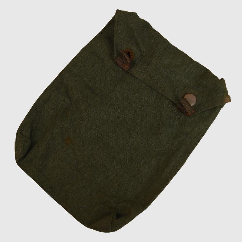 GERMAN WWII GAS CAPE BAG.