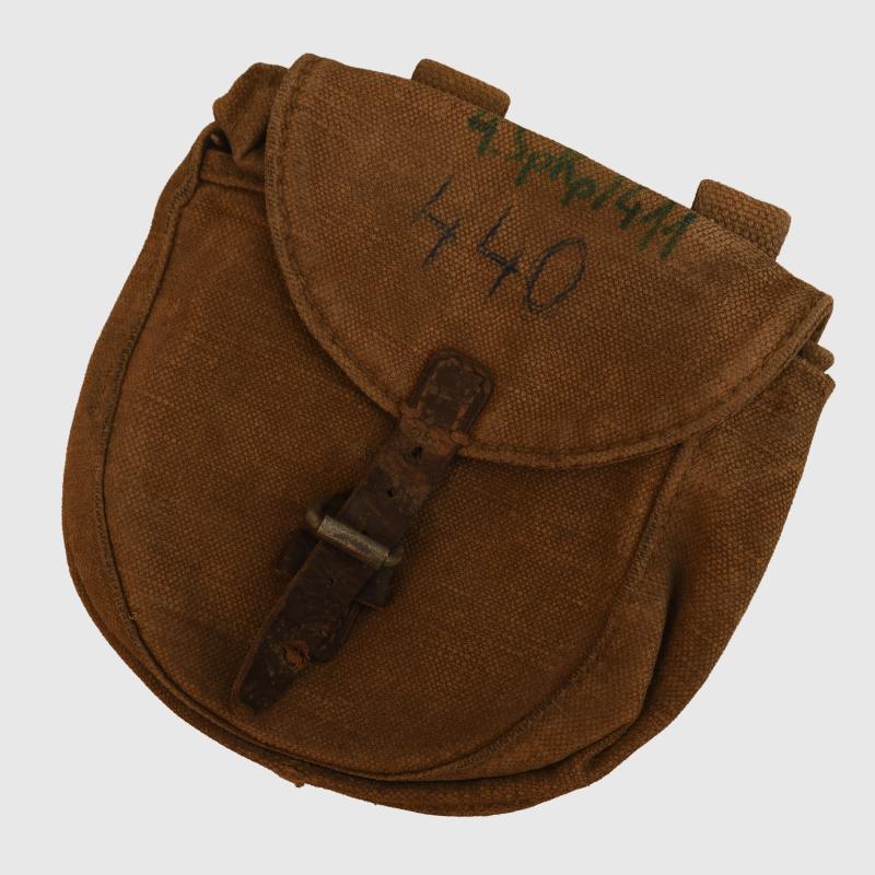 RUSSIAN WWII PPSH40 MAGAZINE POUCH.