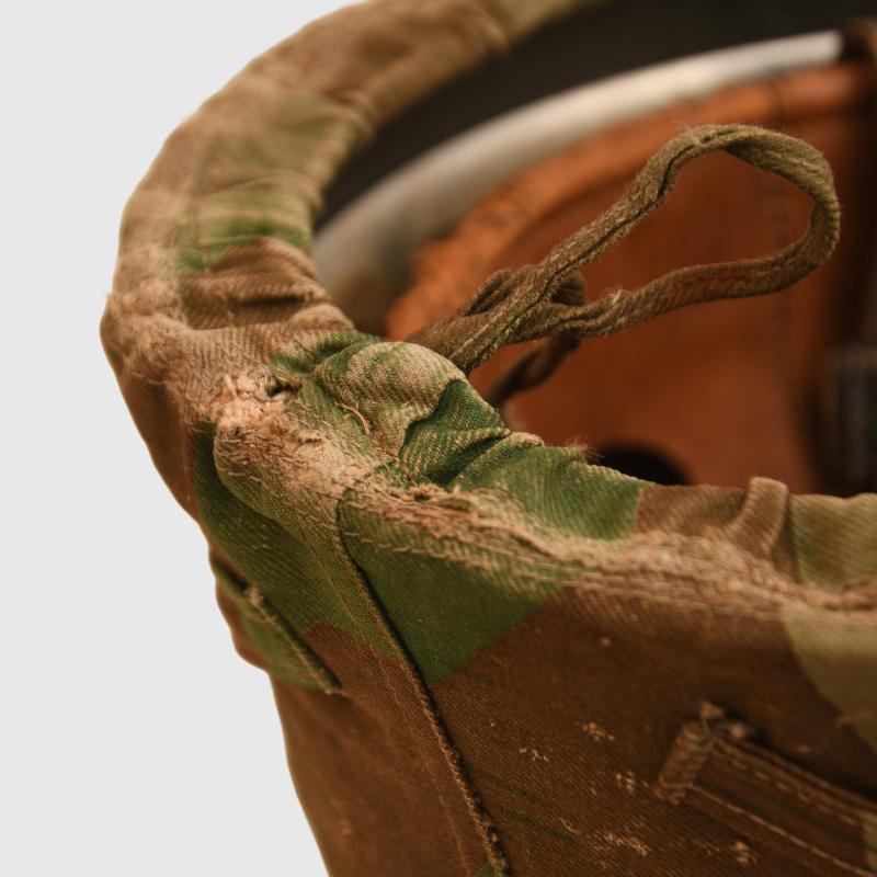 GERMAN WWII LUFTWAFFE SINGLE DECAL PARATROOPER HELMET WITH CLOTH COVER.