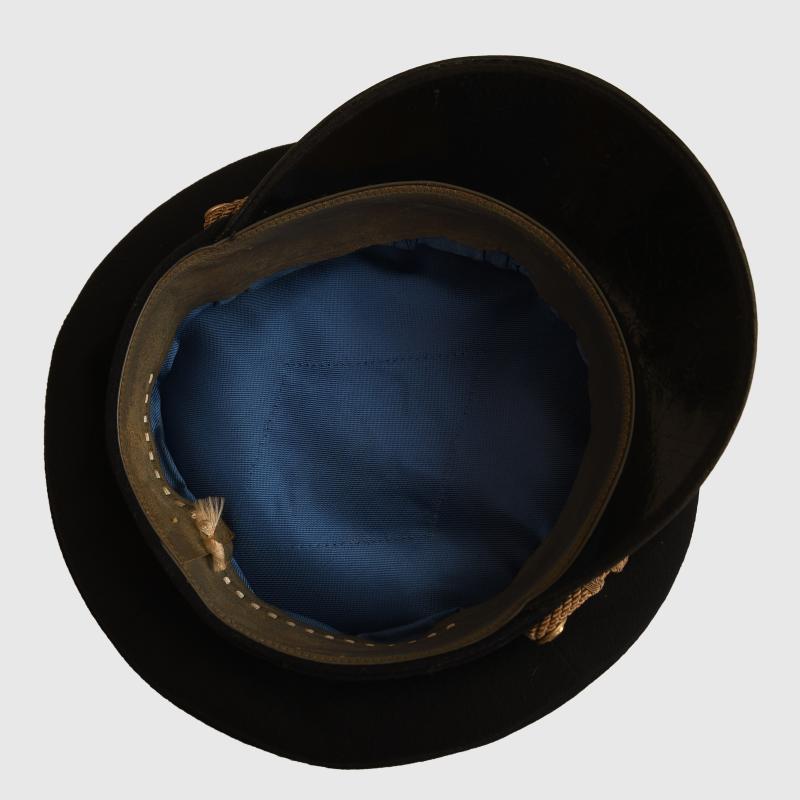 GERMAN WWII KRIEGSMARINE ADMINISTRATIVE SENIOR NCO VISOR CAP.