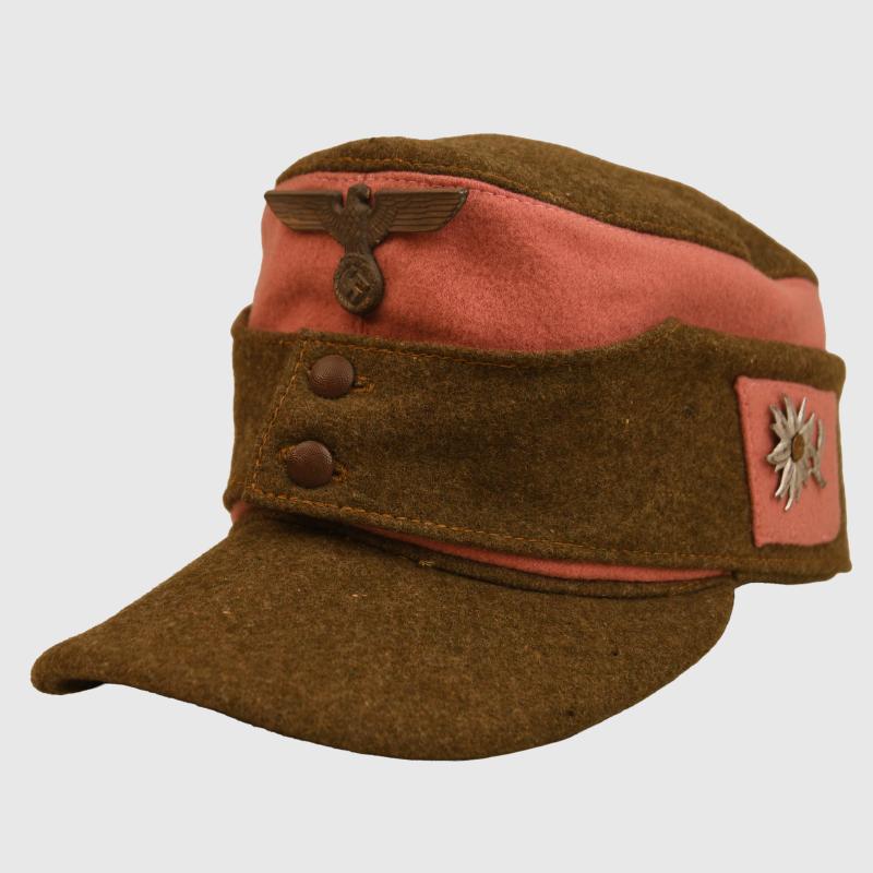 GERMAN WWII SA SUD MARK VISORED FIELD CAP.