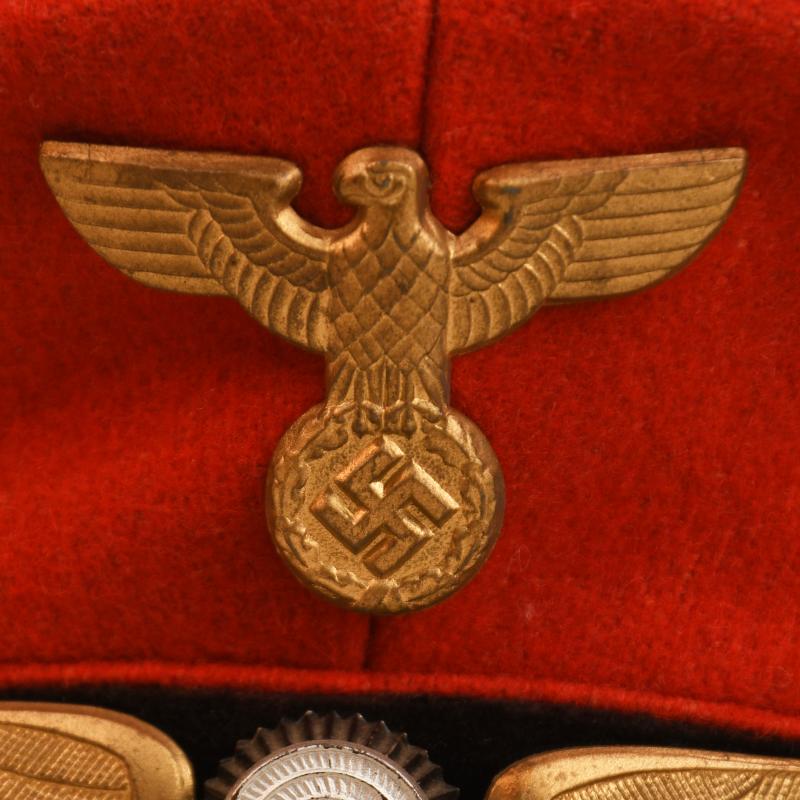 GERMAN WWII RAILWAY OFFICIALS VISOR CAP.