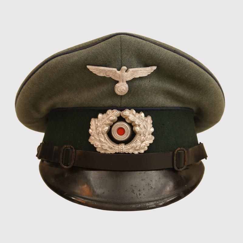 GERMAN WWII ARMY MEDICAL NCO/ENLISTED MAN VISOR CAP.