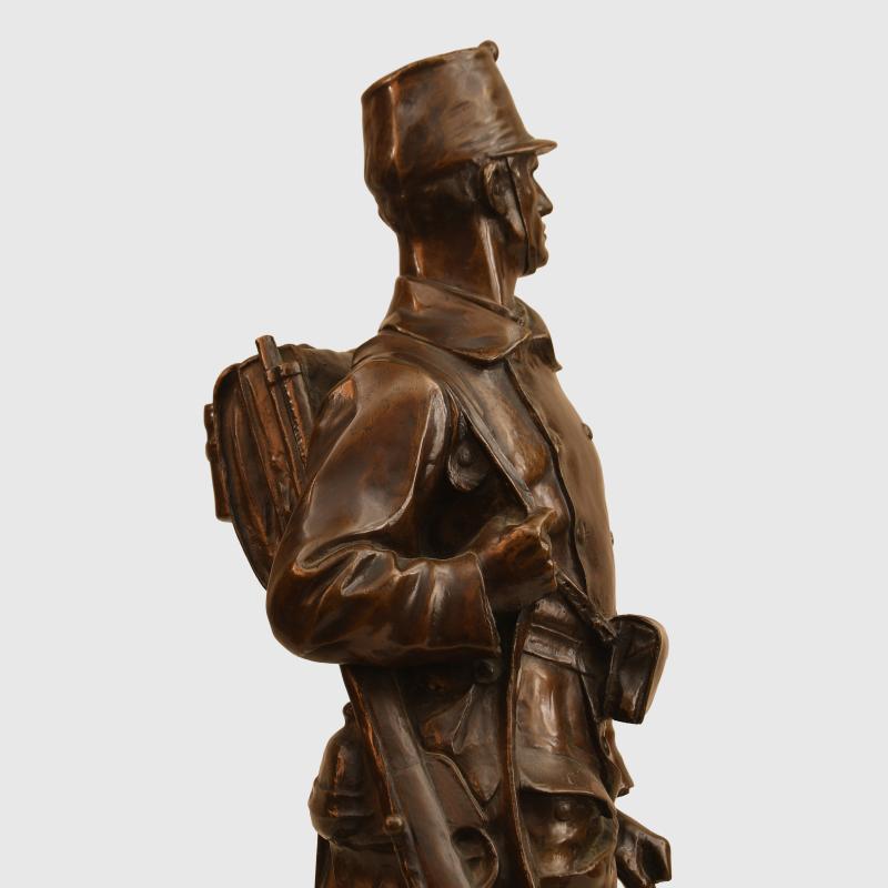 FRENCH WWI STANDING SOLDIER FIGURE.