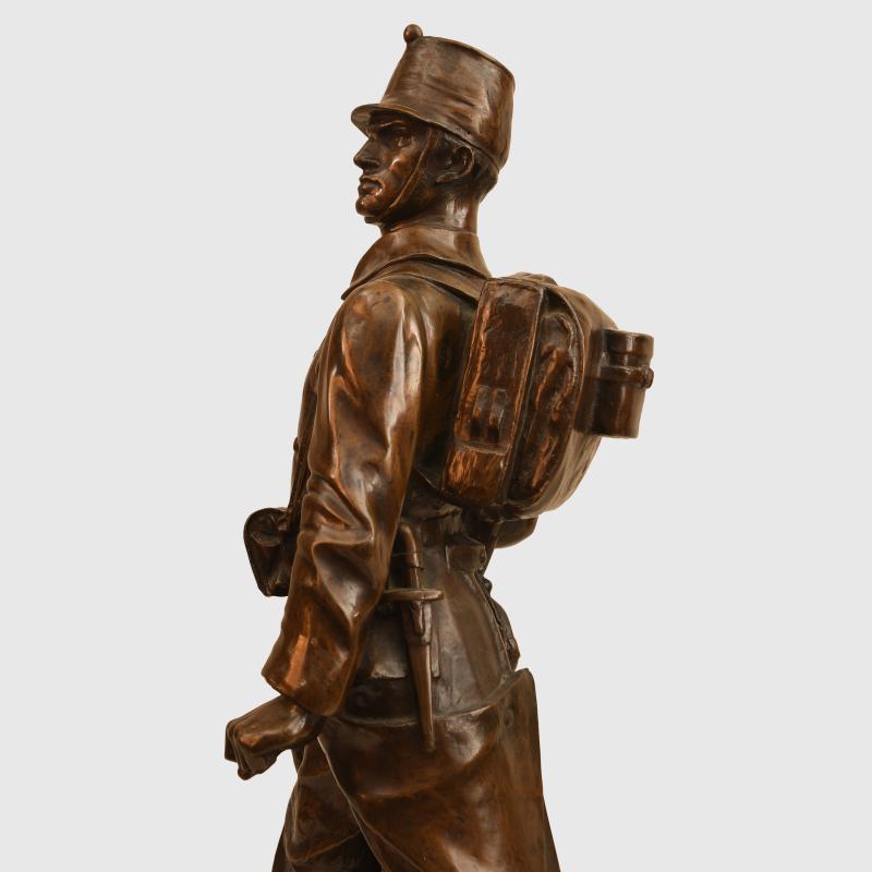 FRENCH WWI STANDING SOLDIER FIGURE.