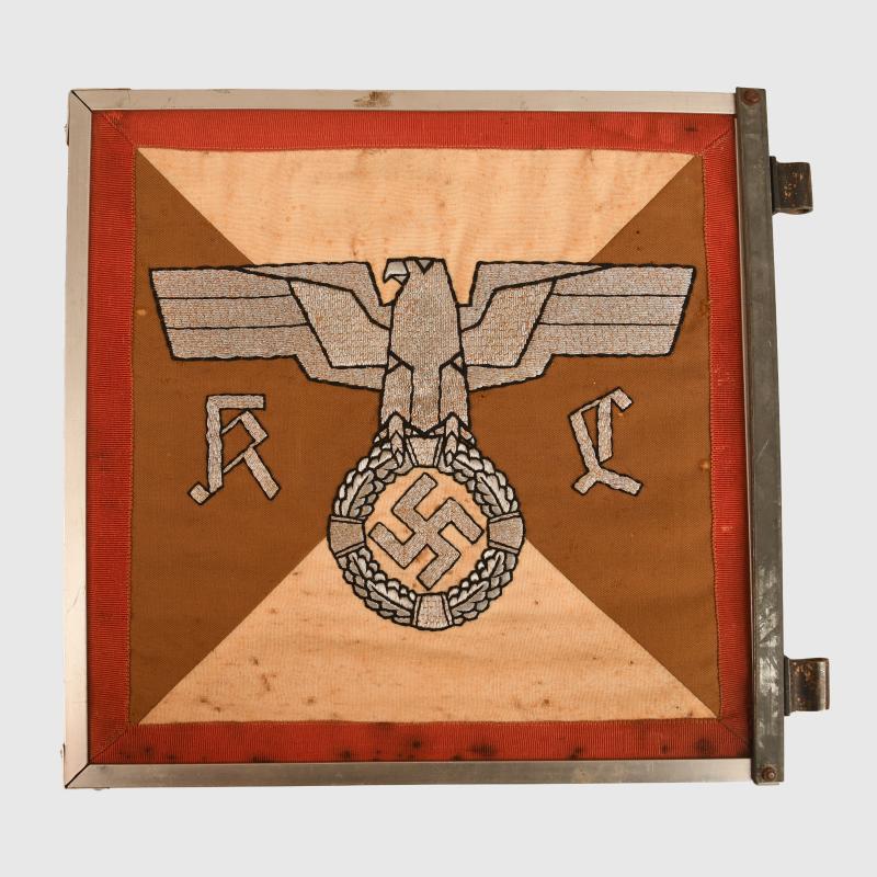 GERMAN WWII KREISLEITUNG CAR PENNANT.