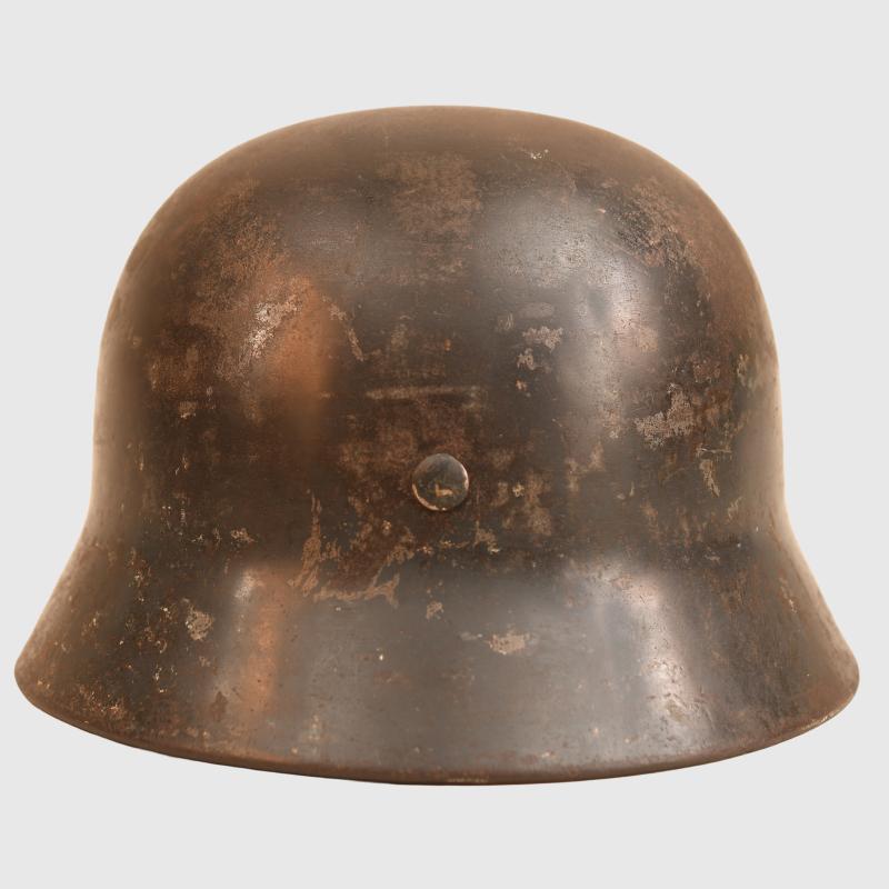 GERMAN WWII LUFTWAFFE DOUBLE DECAL M35 COMBAT HELMET.