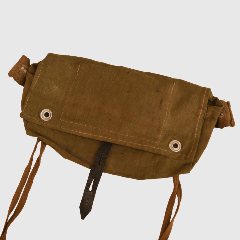 GERMAN WWII A FRAME BAG.