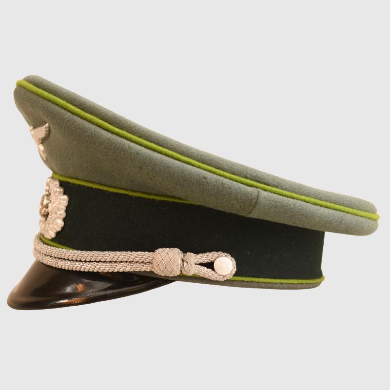 GERMAN WWII PANZER GRENADIER DOUBLE EREL MARKED OFFICERS VISOR CAP.