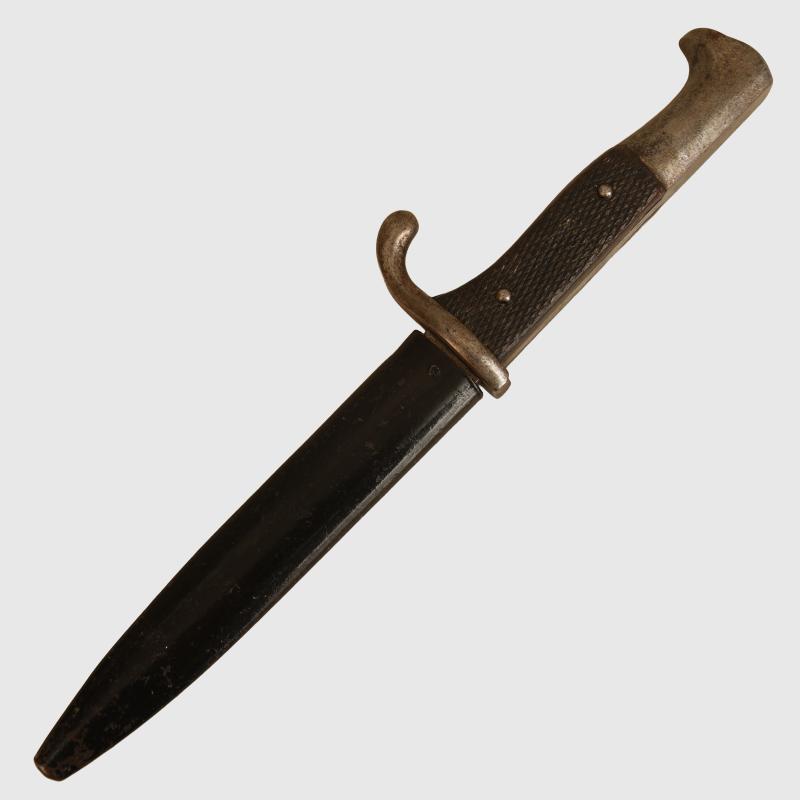 GERMAN WWI TRENCH KNIFE.