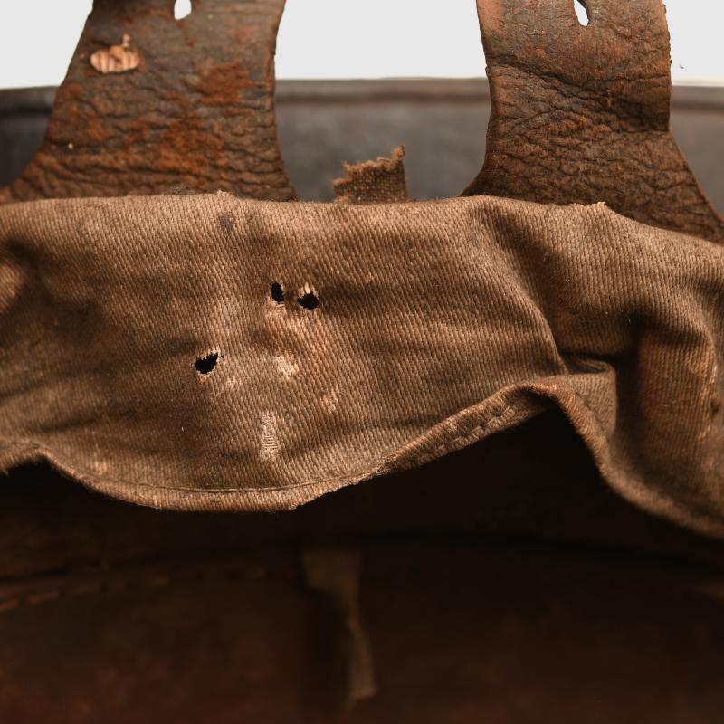 GERMAN WWI M.16 TRENCH HELMET.