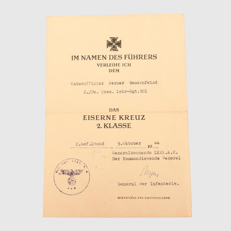 GERMAN WWII ARMY PANZER LEHR DIVISION CITATION AND SOLDBUCH SET.