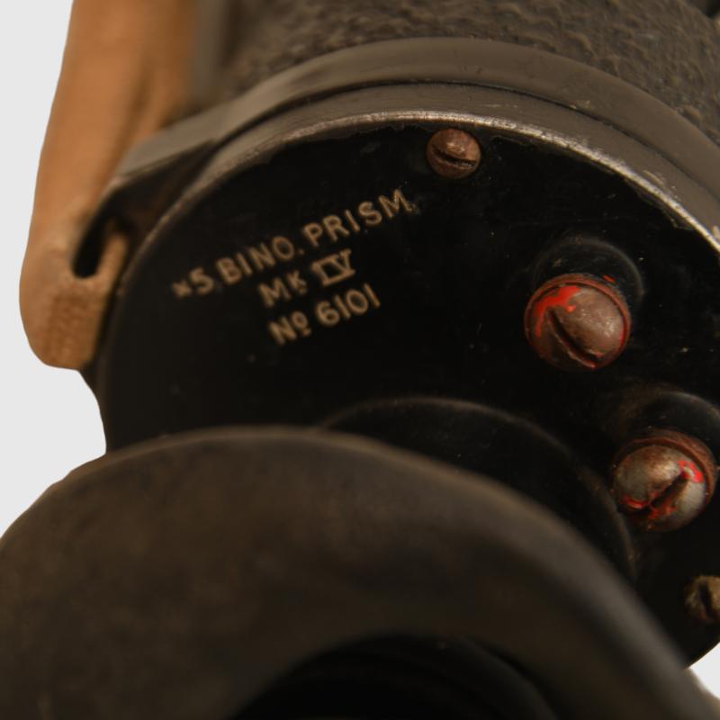BRITISH WWII OFFICIAL ISSUE BINOCULARS.