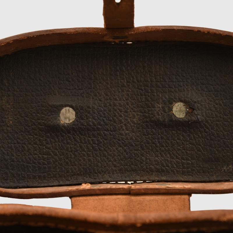 BRITISH WWII OFFICIAL ISSUE BINOCULARS.