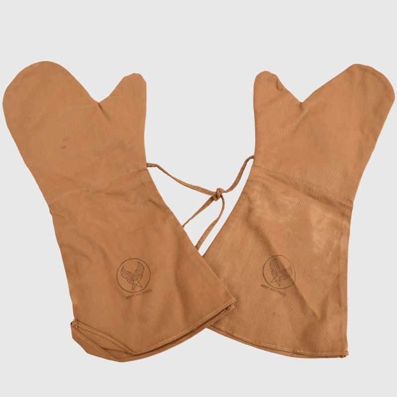 US WWII AVIATORS INNER MITTENS.