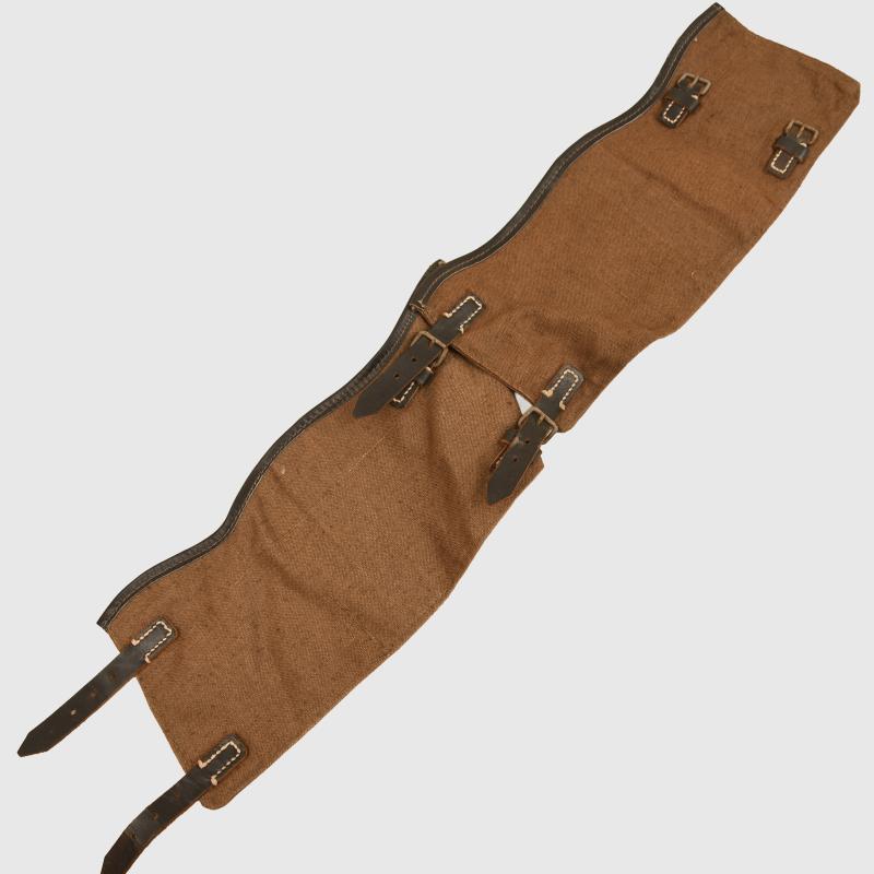 GERMAN WWII ARMED FORCES GAITERS.