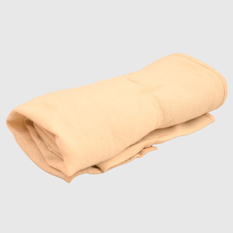 FRENCH WWII SOLDIERS WHITE WOOL SCARF.