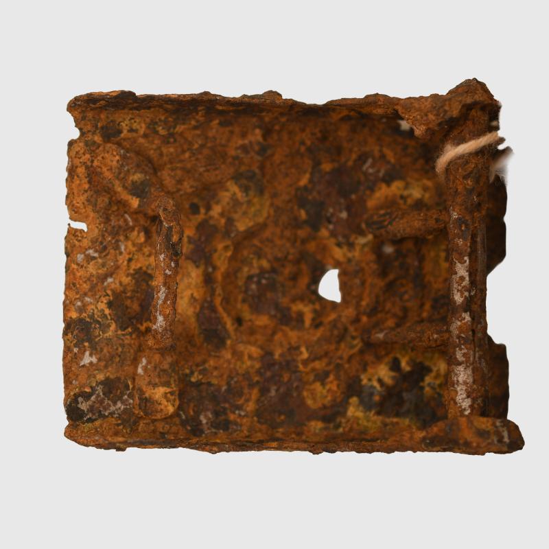 GERMAN WWII RELIC DOUBLE DECAL M35 SS HELMET AND RELIC BUCKLE.