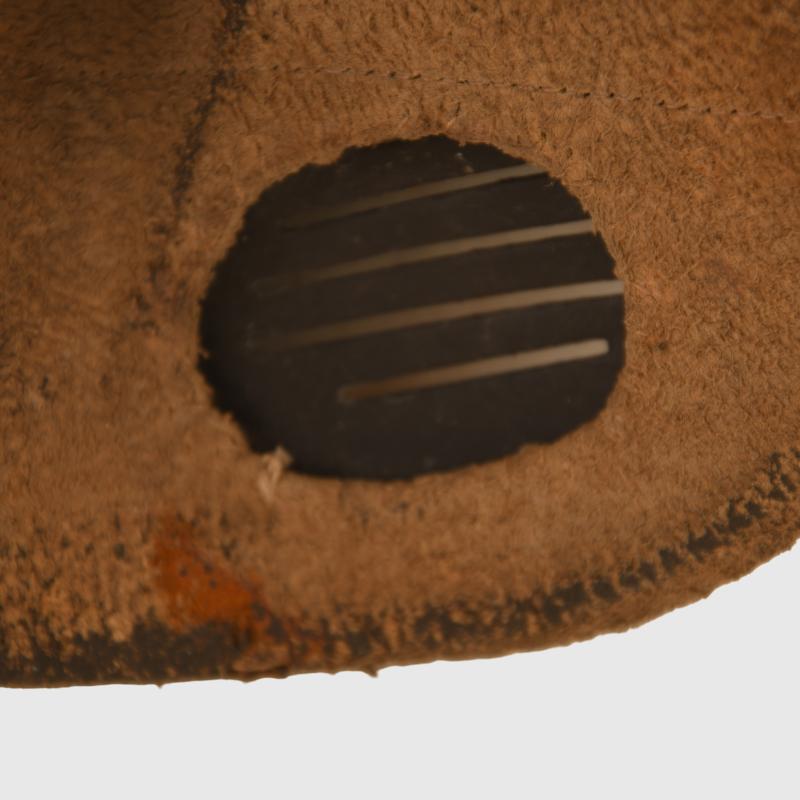 BRITISH WWI TANK FACE MASK.