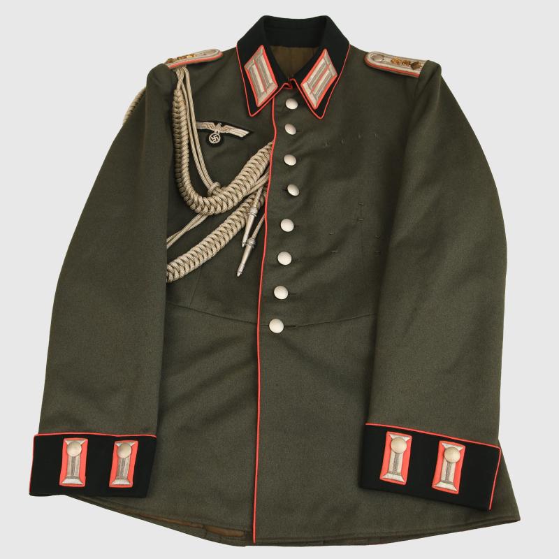 GERMAN WWII ARMY PANZER RESERVE OBERLEUTNANTS PARADE TUNIC.