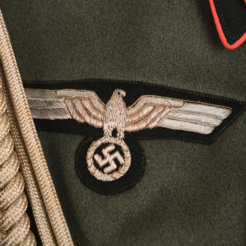 GERMAN WWII ARMY PANZER RESERVE OBERLEUTNANTS PARADE TUNIC.