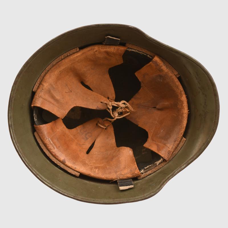 GERMAN WWII SS/SD MEDIUM DUTY COMBAT HELMET.