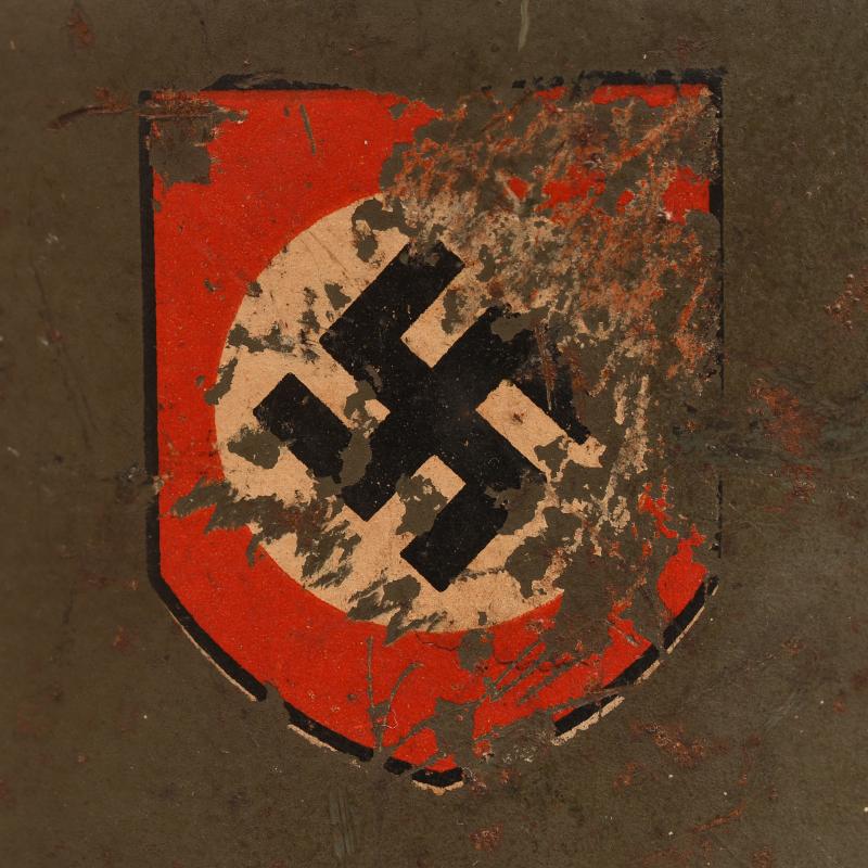 GERMAN WWII SS/SD MEDIUM DUTY COMBAT HELMET.