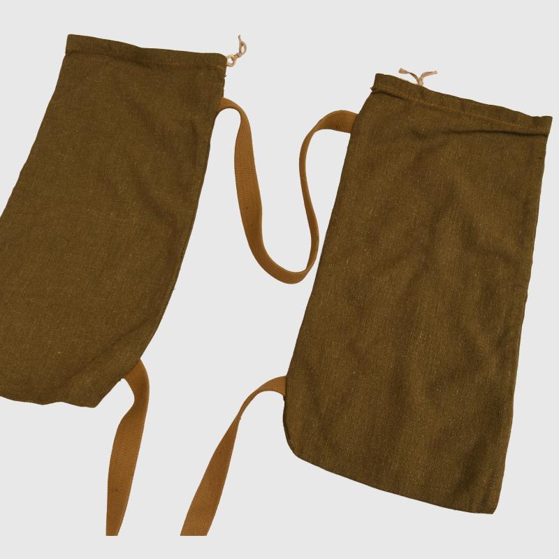 GERMAN WWII FALLSHIRMJAGER STICK GRENADE CARRYING BAG SET.