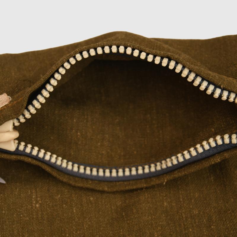 GERMAN WWII FALLSHIRMJAGER STICK GRENADE CARRYING BAG SET.